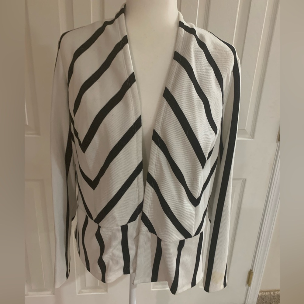 Chico's Black White Textured Diagonal Stripe Open Blazer Jacket Top Size 2